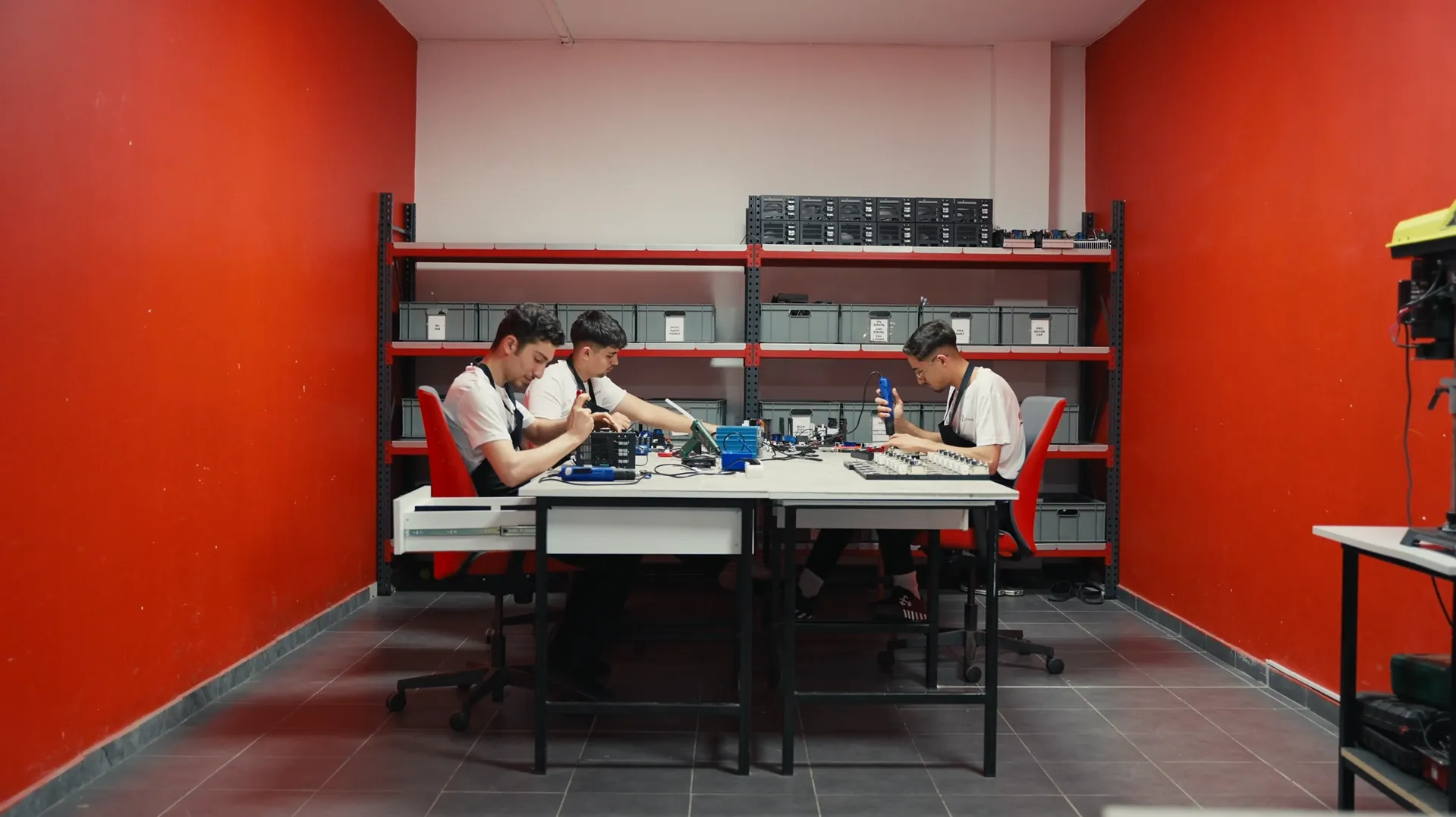 EC POWER Ar-Ge laboratuvarı